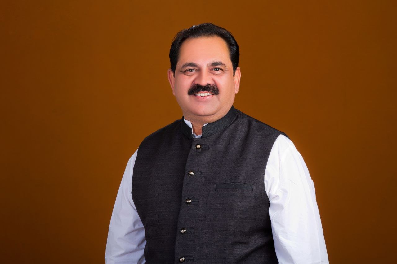 रुग्णांसाठी नवसंजीवनी! सचिन दादा पाटील यांच्याकडून अत्याधुनिक रुग्णवाहिका लोकार्पणास सज्ज”  , आमदार अनिलदादा पाटील यांच्या वाढदिवशी जीवनदायी भेट