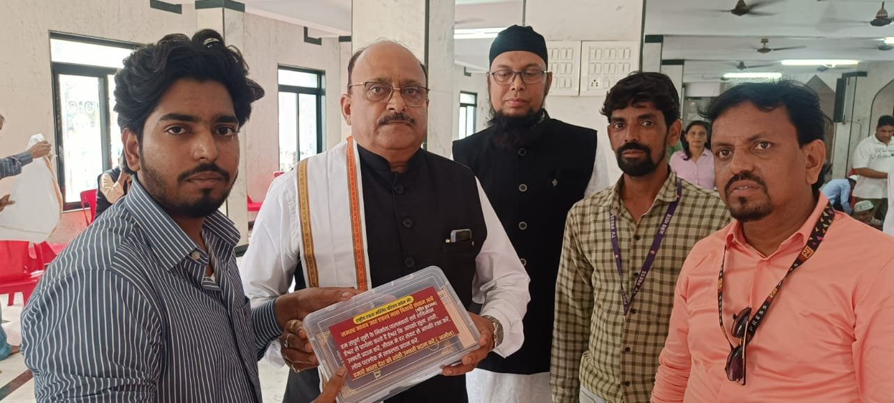 सर्वसमावेशक मानवसेवी उपक्रमातूनच सामाजिक सद्भाव निर्माण होईल- पत्रकार संजय एम.देशमुख* *राईट वे फाउंडेशनचा मस्जिद परिचय सद्भावना कार्यक्रम संपन्न*