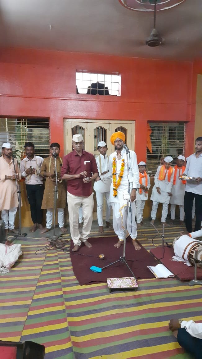 “गाईला माता मानतो तर शिक्षा का सौम्य?’ – रोहित महाराजांचा सवाल”  गोरक्षणासाठी आर्त याचना: ‘महाराष्ट्रातही गुजरात प्रमाणे हवा कठोर कायदा