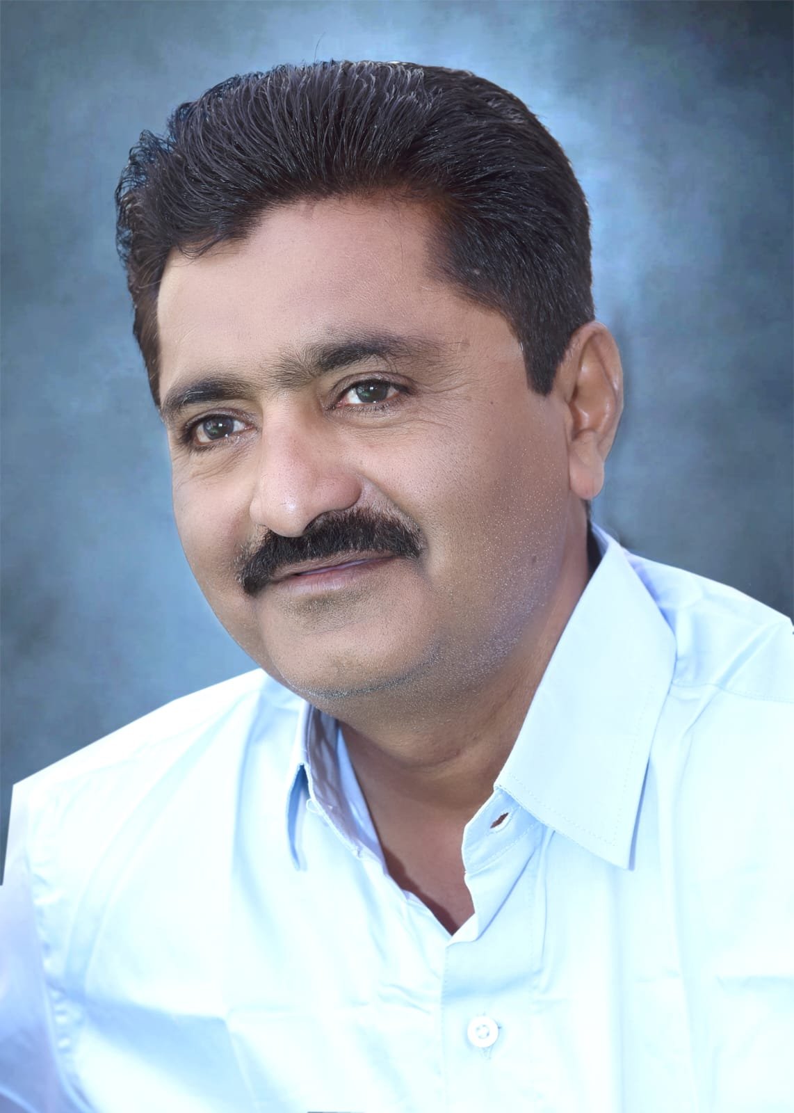 शारदा विद्यालयात होणार राजेंद्र दोधूलाल चौधरी सरांचा सेवानिवृत्ती सोहळा “कलेच्या साधनेतून समाजशीलतेकडे प्रवास — उद्या राजेंद्र चौधरी सरांच्या कार्याला सन्मानाचा मुजरा”